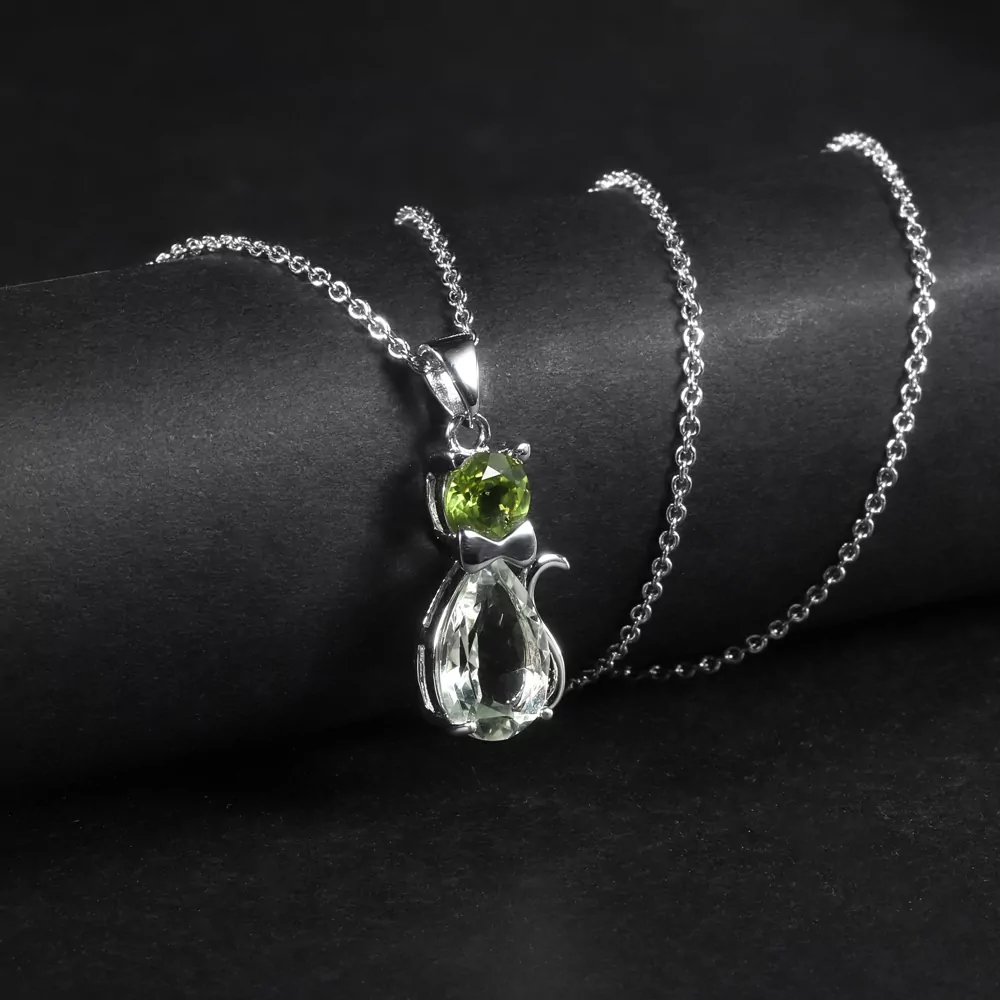 peridot crystal cat necklace