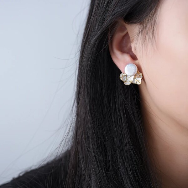 Vintage Baroque Pearl Earrings - Image 6