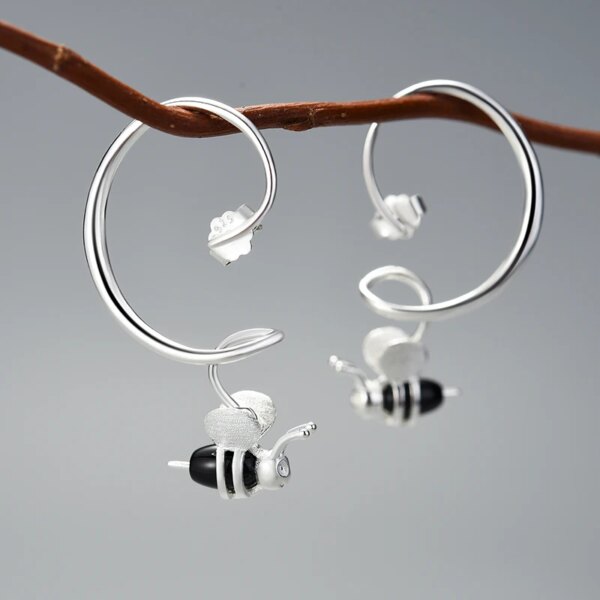Stylish Honey Bee Dangle Earrings - Image 2